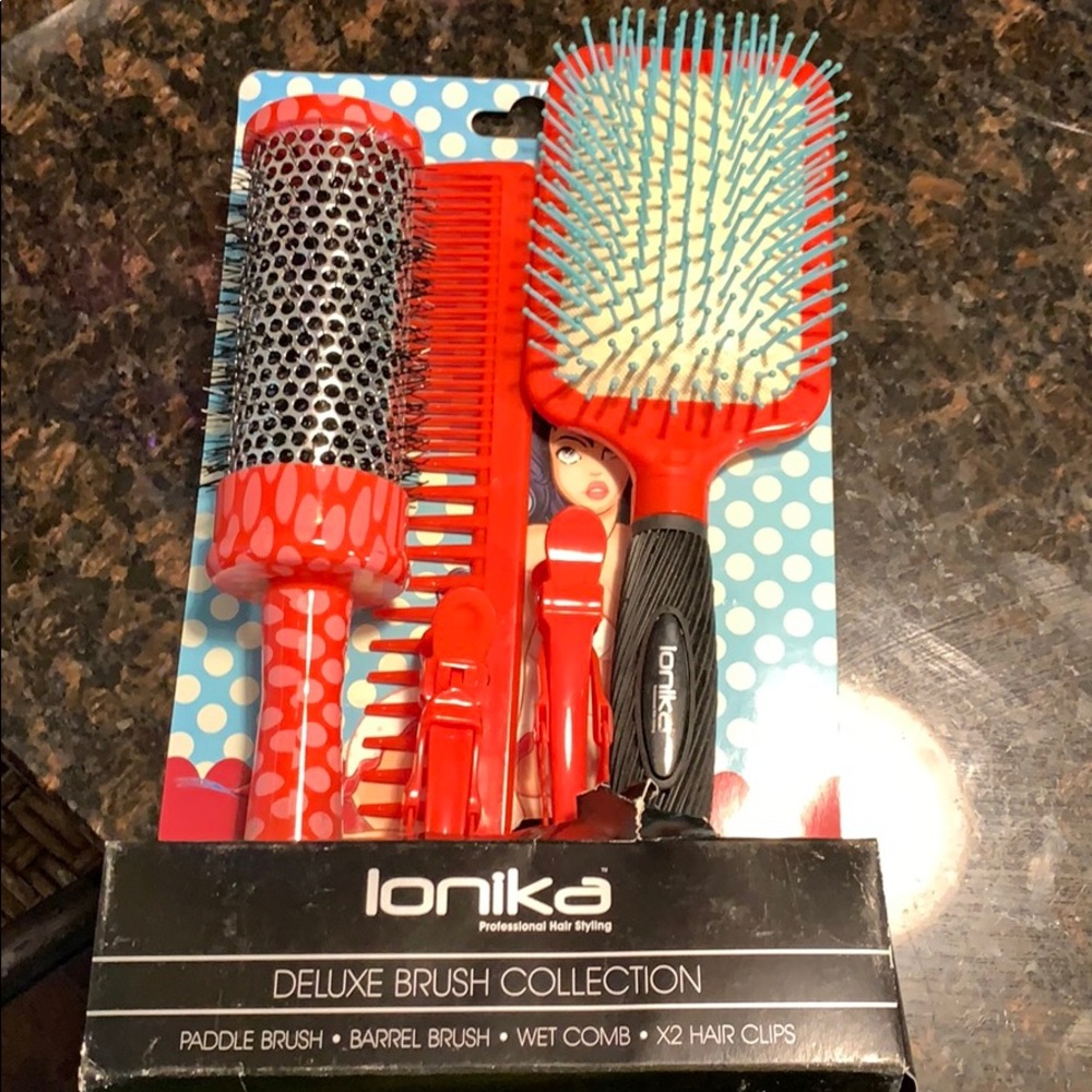 Deluxe brush set😍new